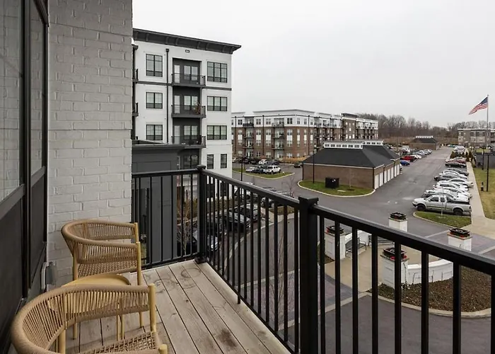 Landing Modern With Amazing Amenities Columbus